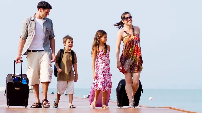 Easy LWMF Travel Tips from LookWhatMomFound for Stress-Free Family